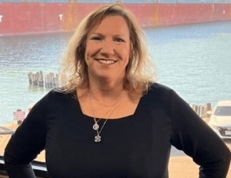Elizabeth Winebarger_alt